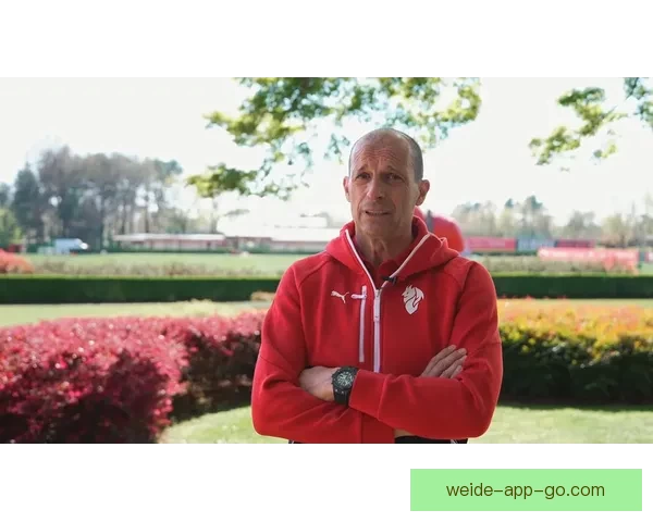 以阿囧称赞球员靠实力赢得尊重团队拼搏精神成就赛场荣耀